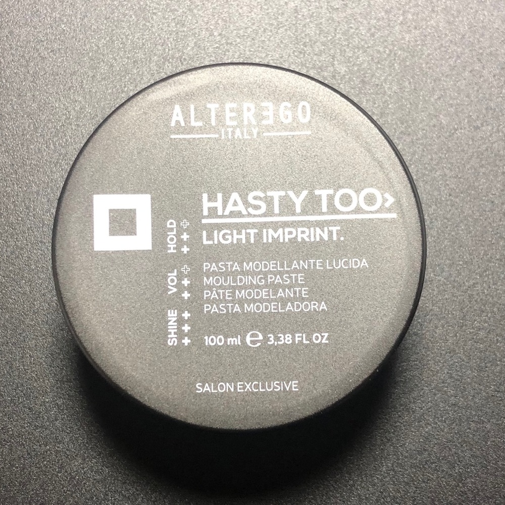 Molding paste